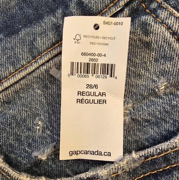 GAP Cheeky Short High Rise, Size 28/6R - Picture 4 of 4